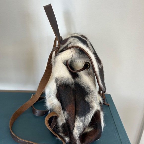 Cowhide Backpack - Picture 2 of 6